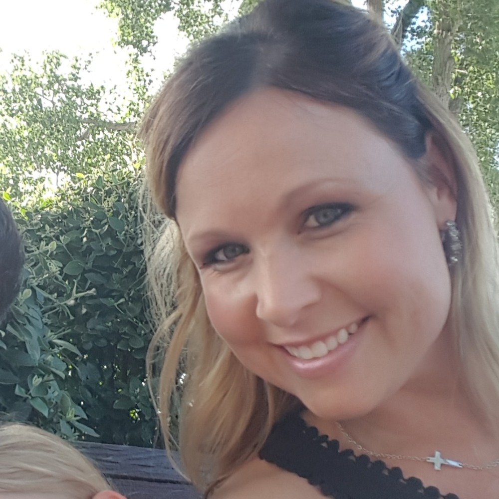 Meet your Posher, Carla